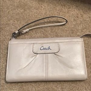 AUTHENTIC, Coach wristlet.
